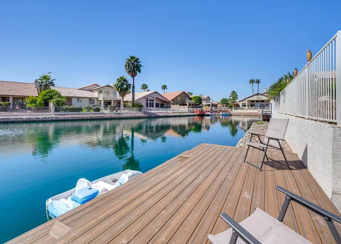 Lakefront W/ Outdoor Oasis In Glendale! Ferienhaus