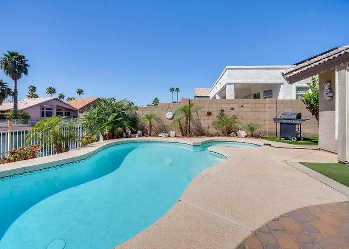 Lakefront W/ Outdoor Oasis In Glendale! * Peoria